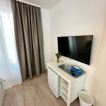 Pensión Halta Pescarus 3*